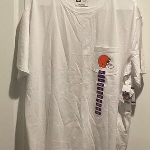 NWT Women’s NFL TEAM APPAREL “Cleveland Browns” SS T- Shirt - Size XXL